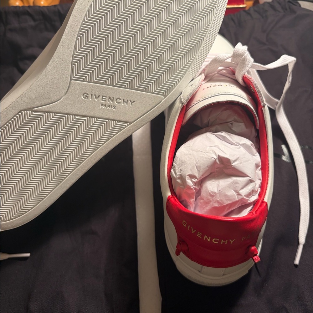 Givenchy White and Red Women's Sneakers. - Picture 7 of 9